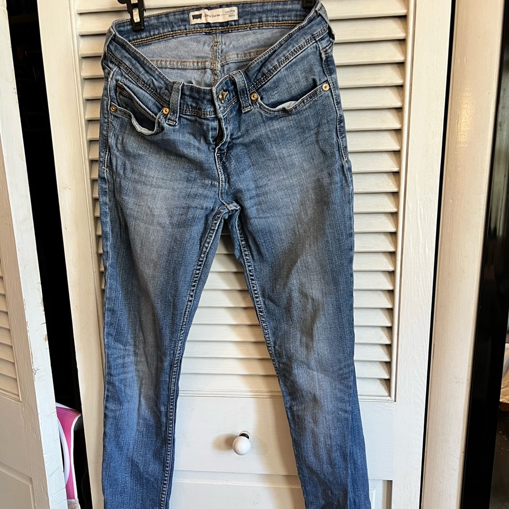 Levi’s low rise skinny jeans
